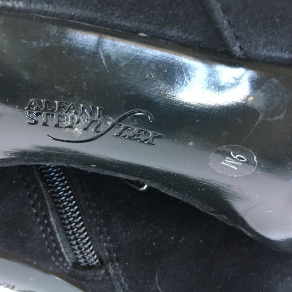 Alfani Dolorna Pointed Toe Suede Ankle Boot Booties Womens Size 9M Black Leather - Picture 10 of 10